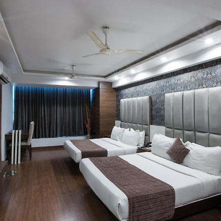 Hotel Narula'S Aurrum Amritsar Habitación foto